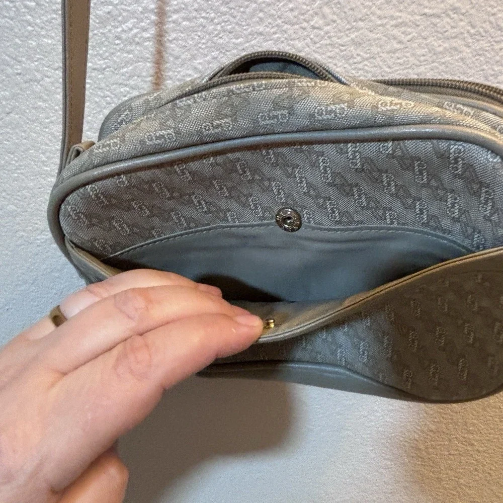 Vintage Via Prima Tan Crossbody Purse Handbag Bag Leather Zipper Pockets Clean - Picture 9 of 13